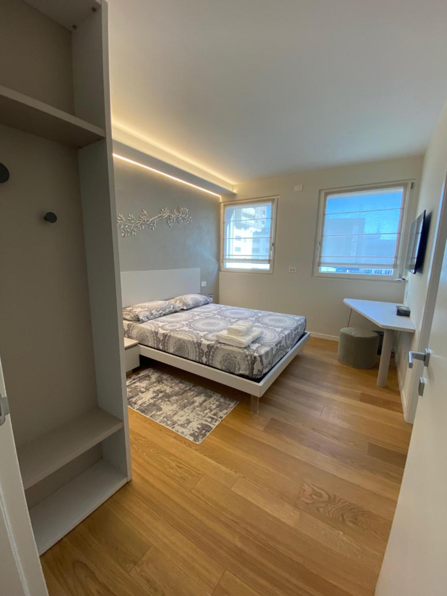 Hz+ Costantini Apartment Pordenone Luaran gambar
