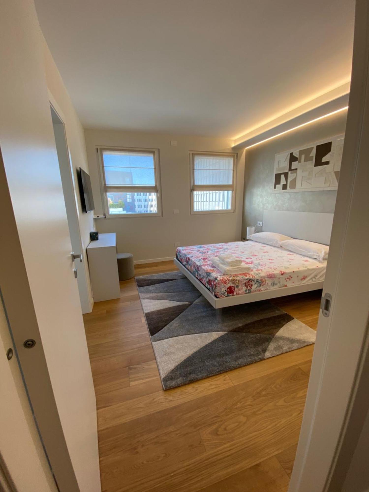 Hz+ Costantini Apartment Pordenone Luaran gambar