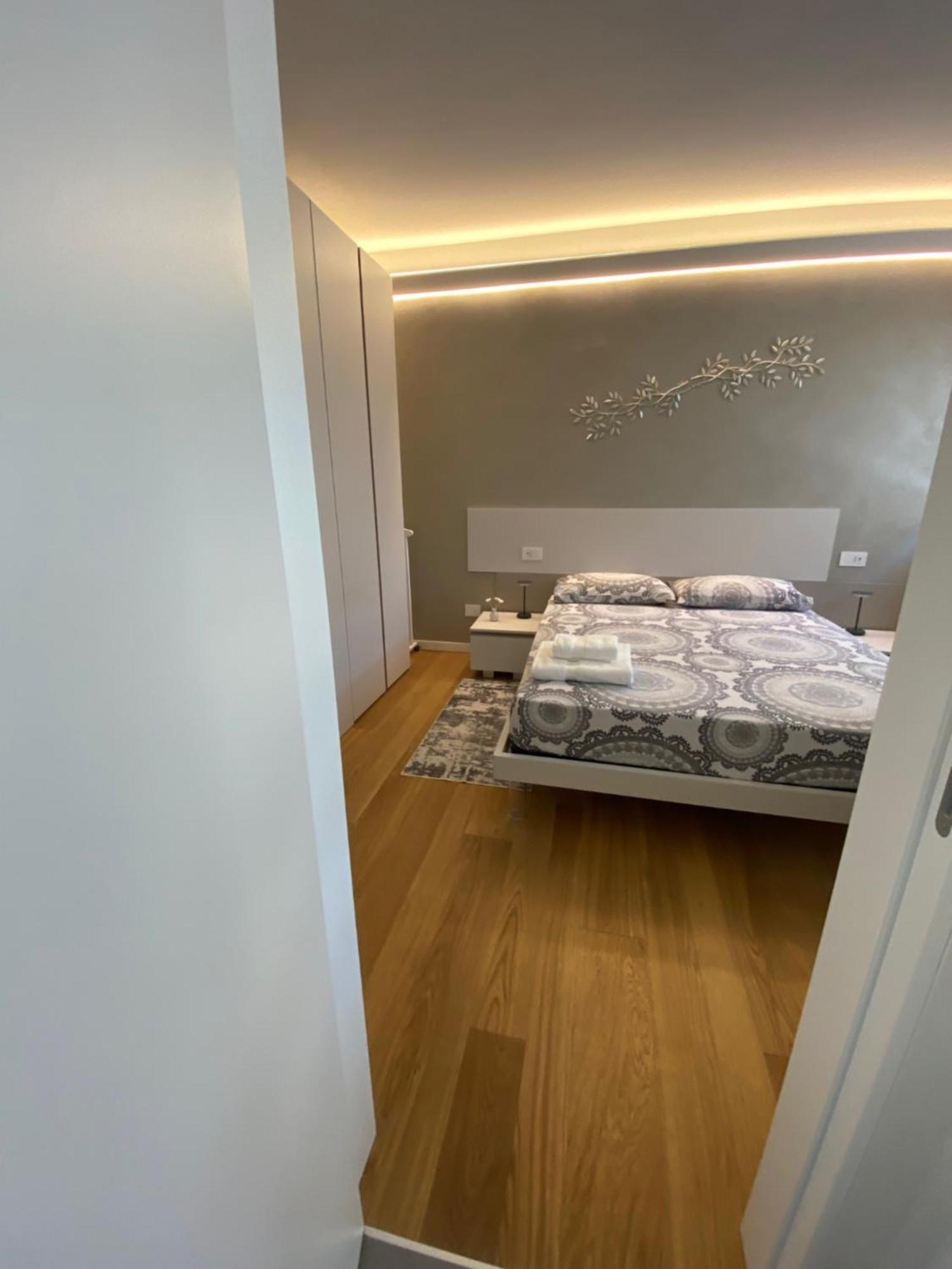 Hz+ Costantini Apartment Pordenone Luaran gambar