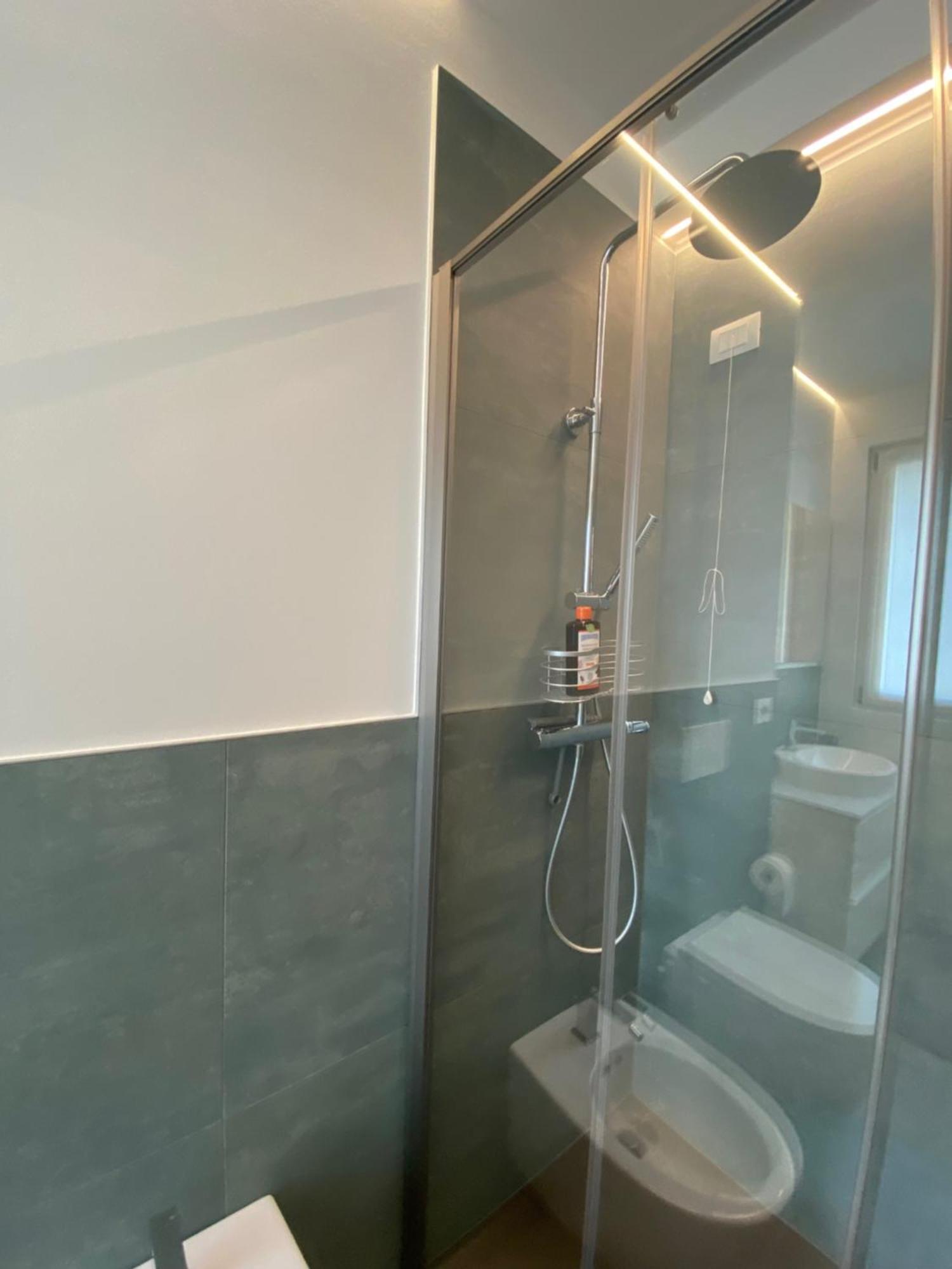 Hz+ Costantini Apartment Pordenone Luaran gambar